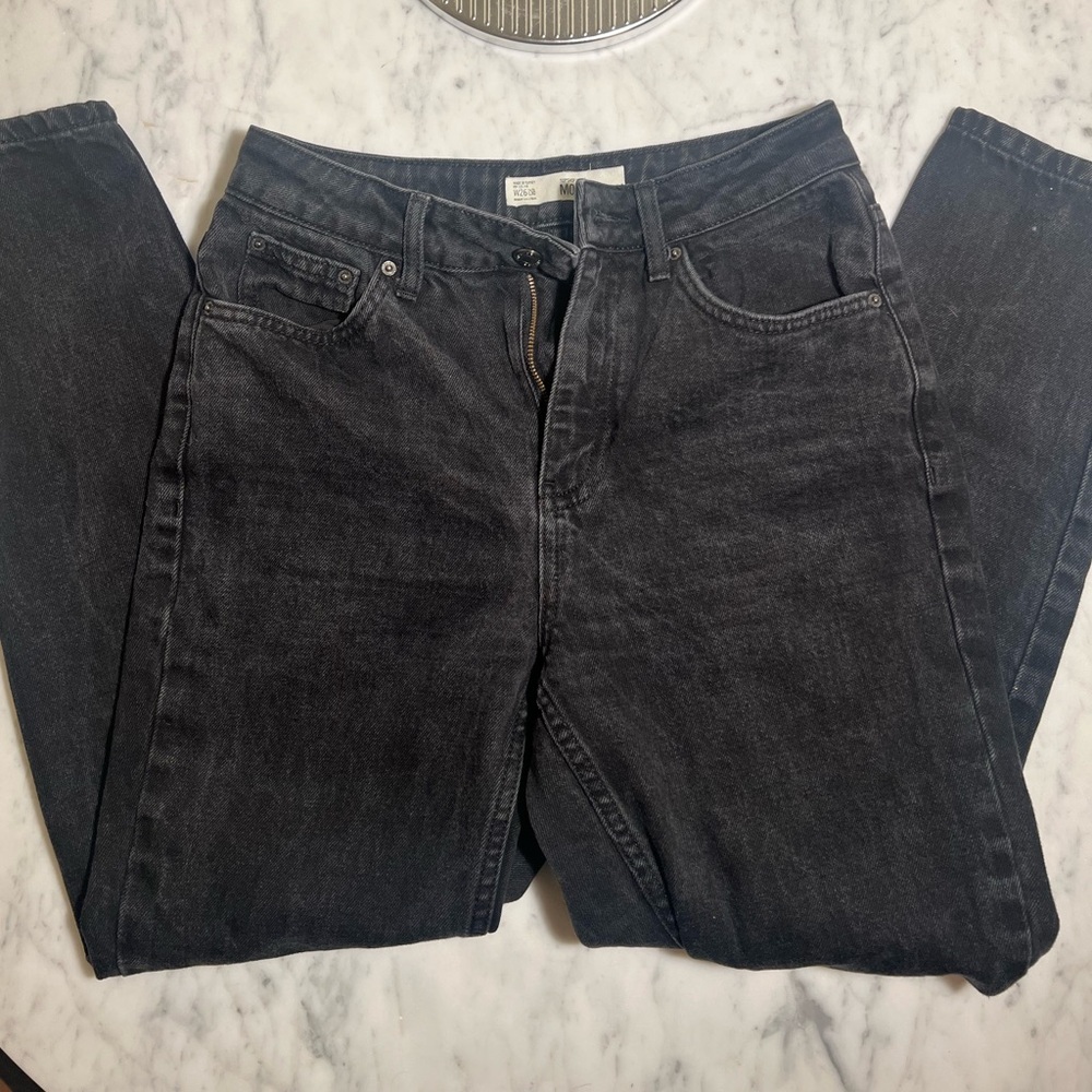 TOPSHOP- MOTO MOM JEANS